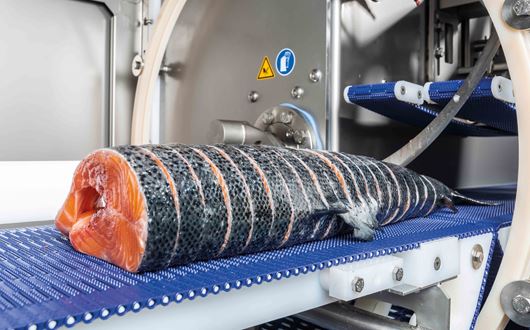 The ScanCut 3-Series portion cutters are suited for extra large pieces of meat that exceed the width of 240 mm.